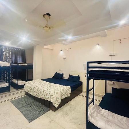 Area 369 Hotel Jaipur Bagian luar foto