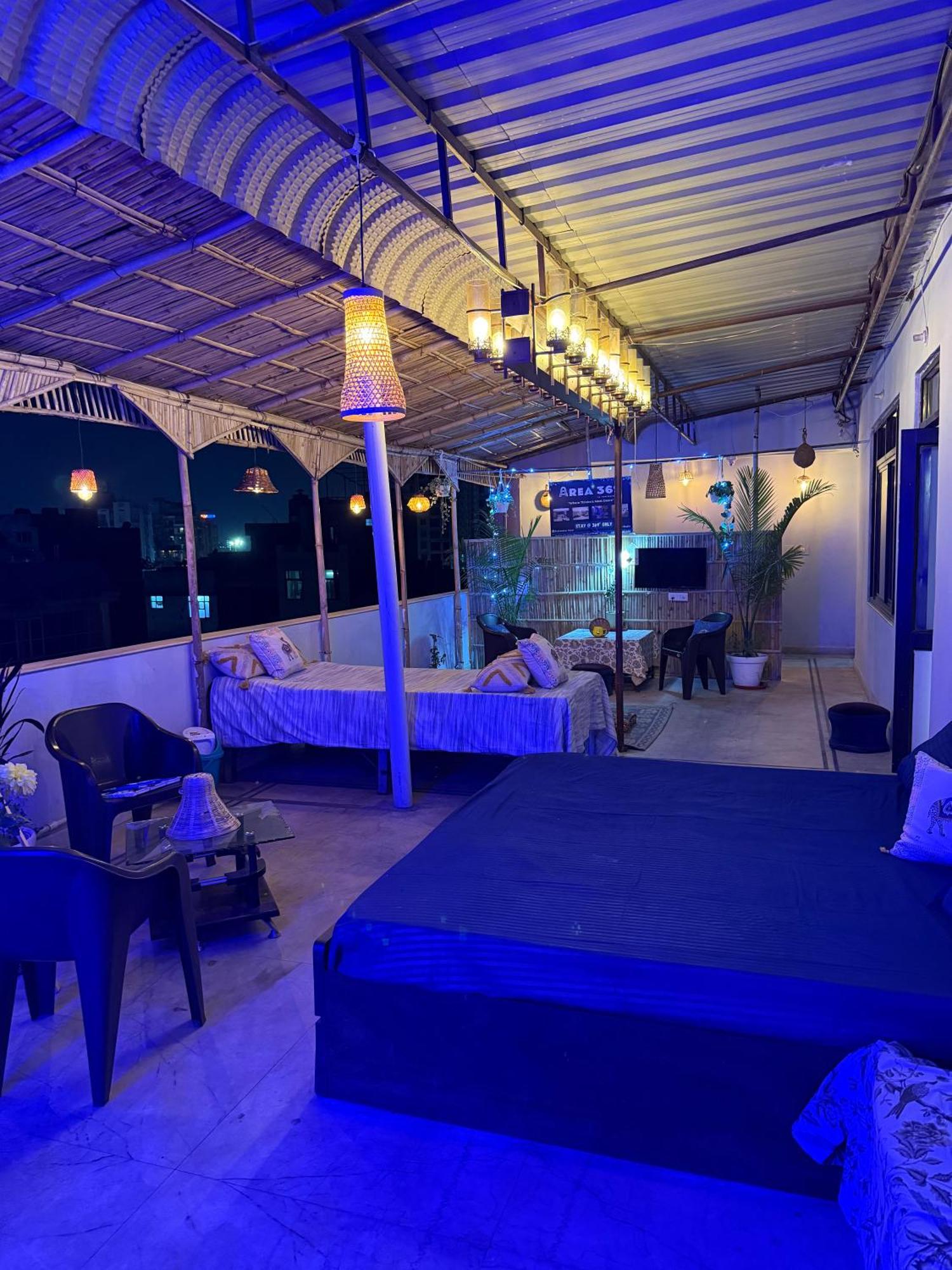 Area 369 Hotel Jaipur Bagian luar foto