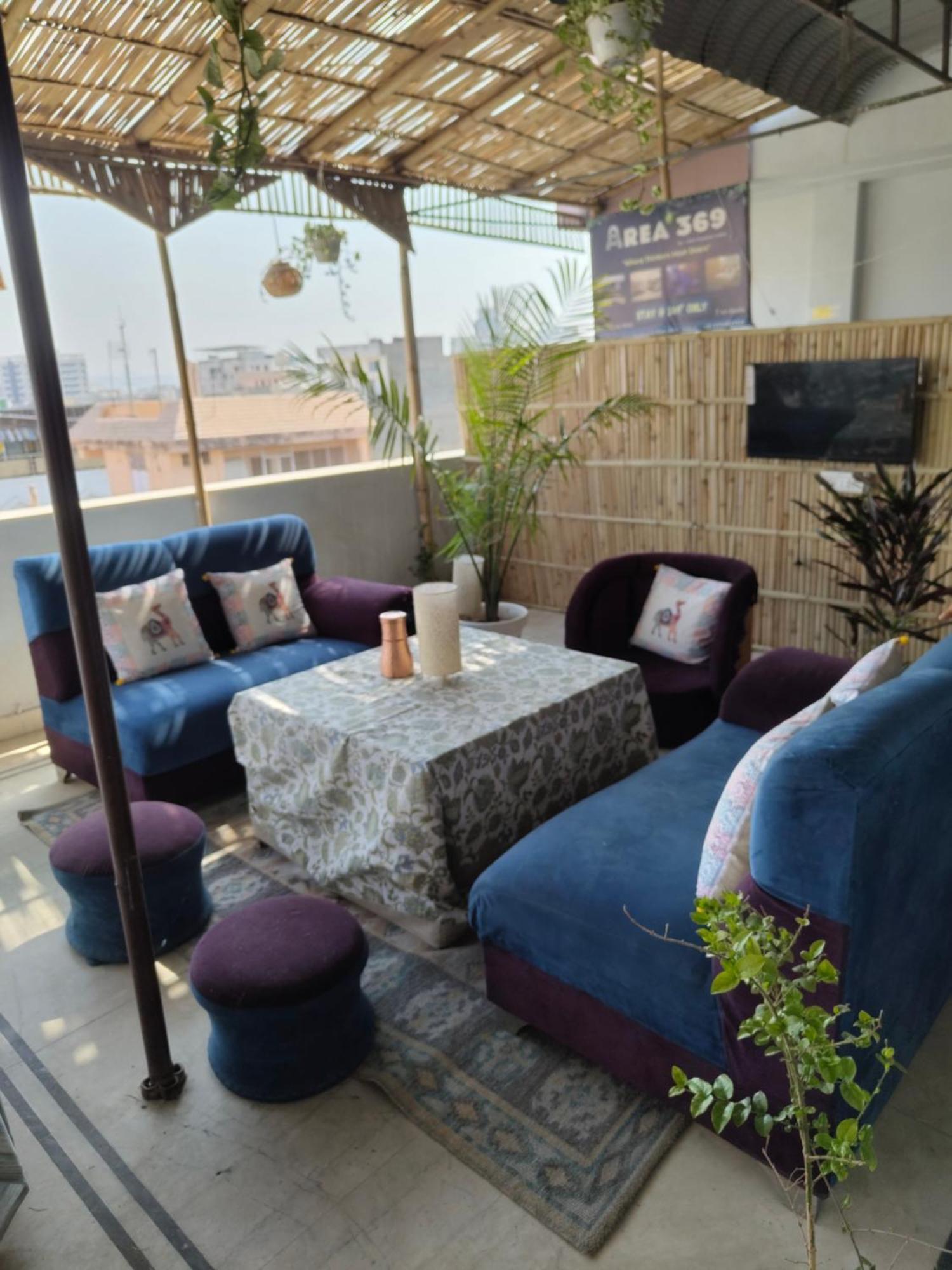 Area 369 Hotel Jaipur Bagian luar foto