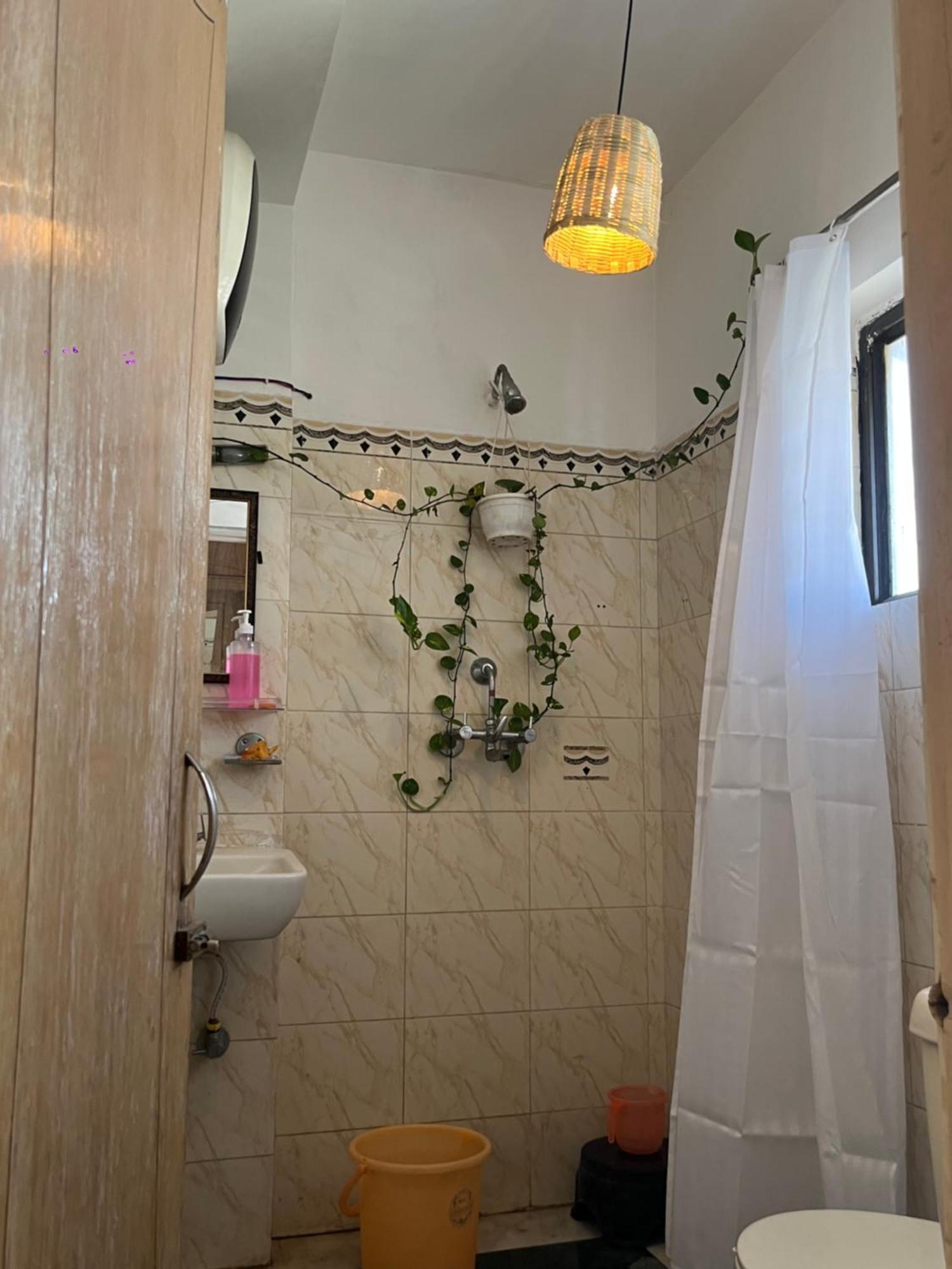 Area 369 Hotel Jaipur Bagian luar foto