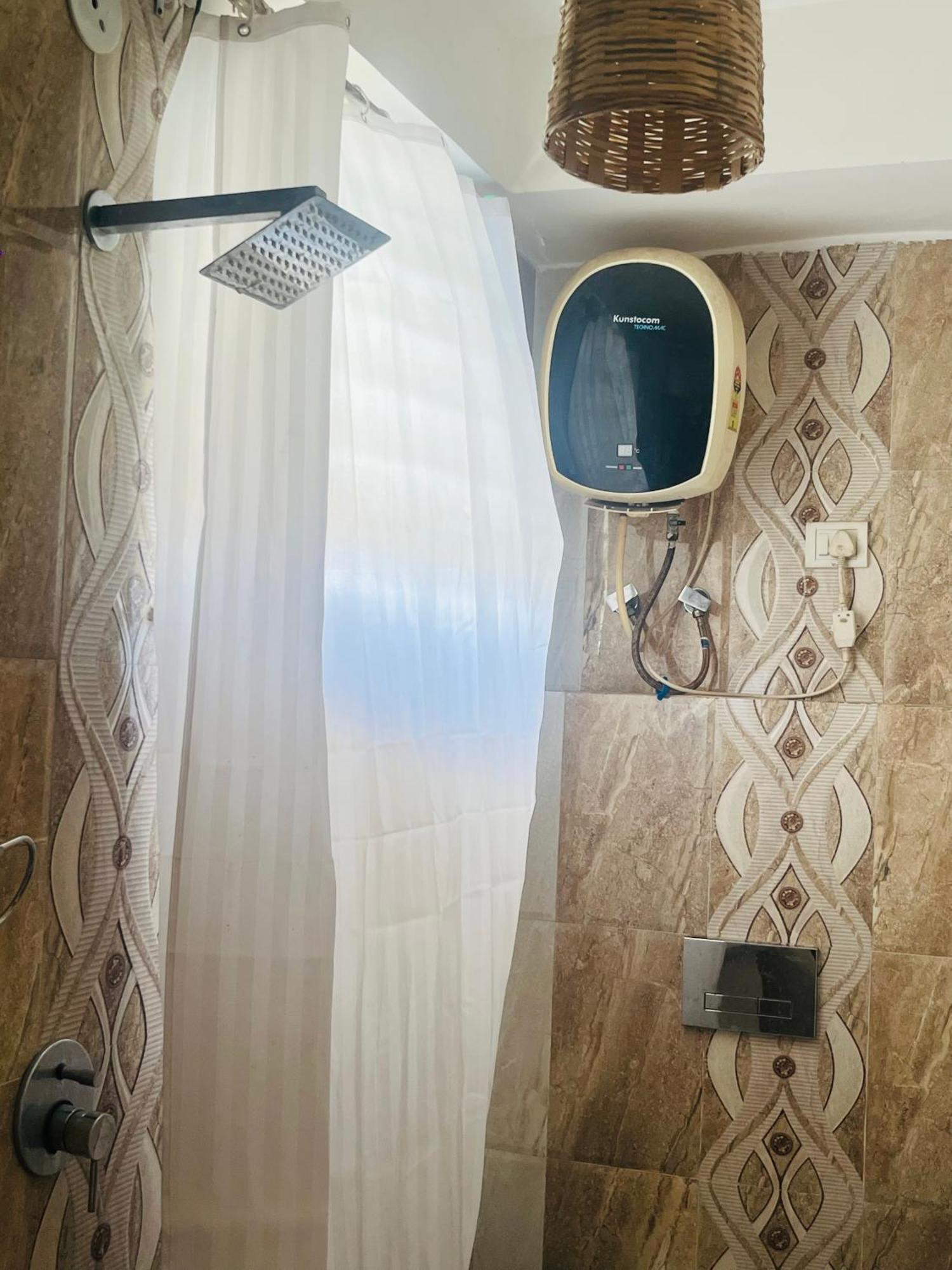 Area 369 Hotel Jaipur Bagian luar foto
